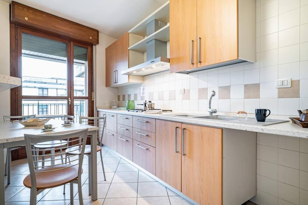 Broletto Park Apartment - Affitti Brevi Italia Lecco Luaran gambar